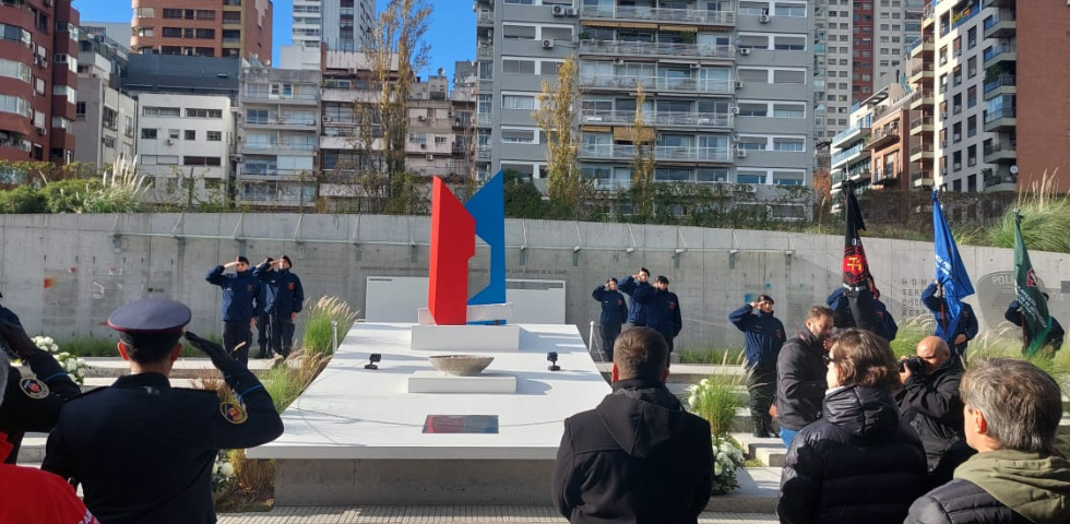 El SNBV presente en el homenaje a los Bomberos de la Ciudad caídos en cumplimiento del deber
